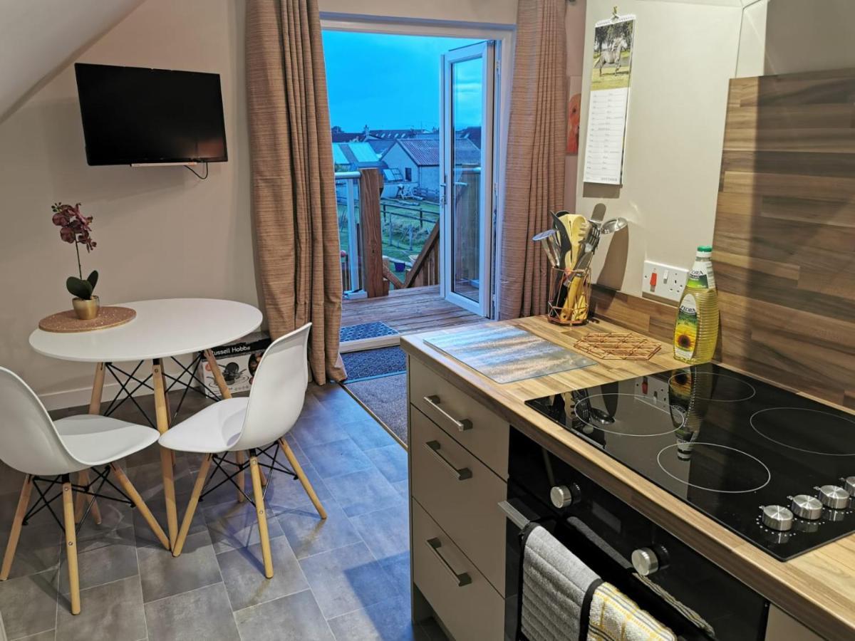 Vicki'S Den Apartment เทน ภายนอก รูปภาพ