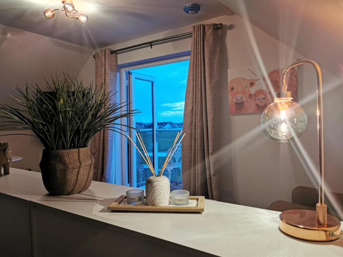 Vicki'S Den Apartment เทน ภายนอก รูปภาพ